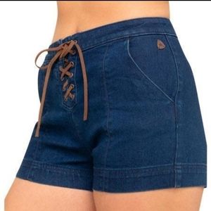 😇SOLD😇NWT Idyllwind shorts high risin Miranda Lambert